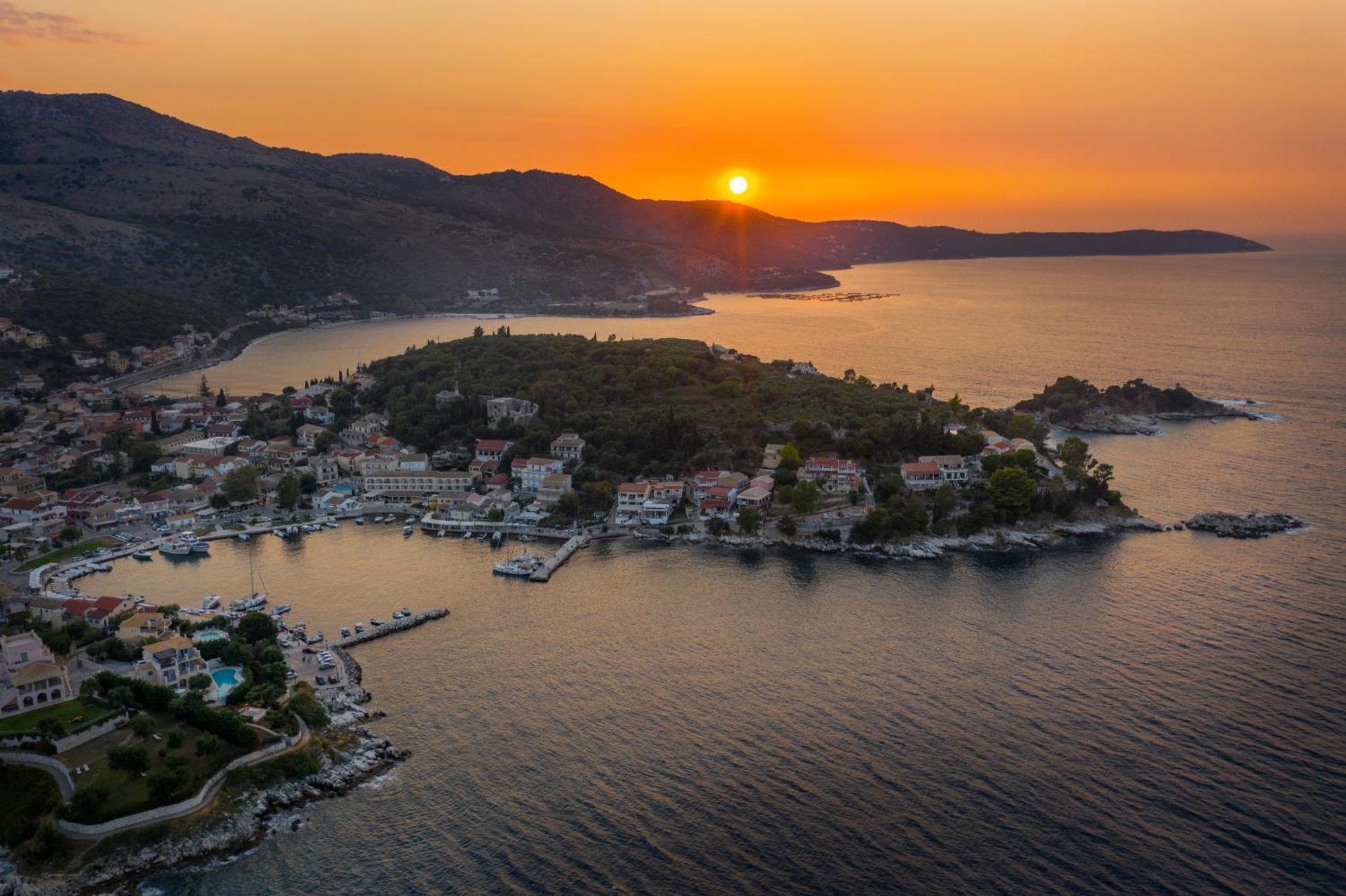 Melina Bay Boutique Hotel Касіопі Екстер'єр фото